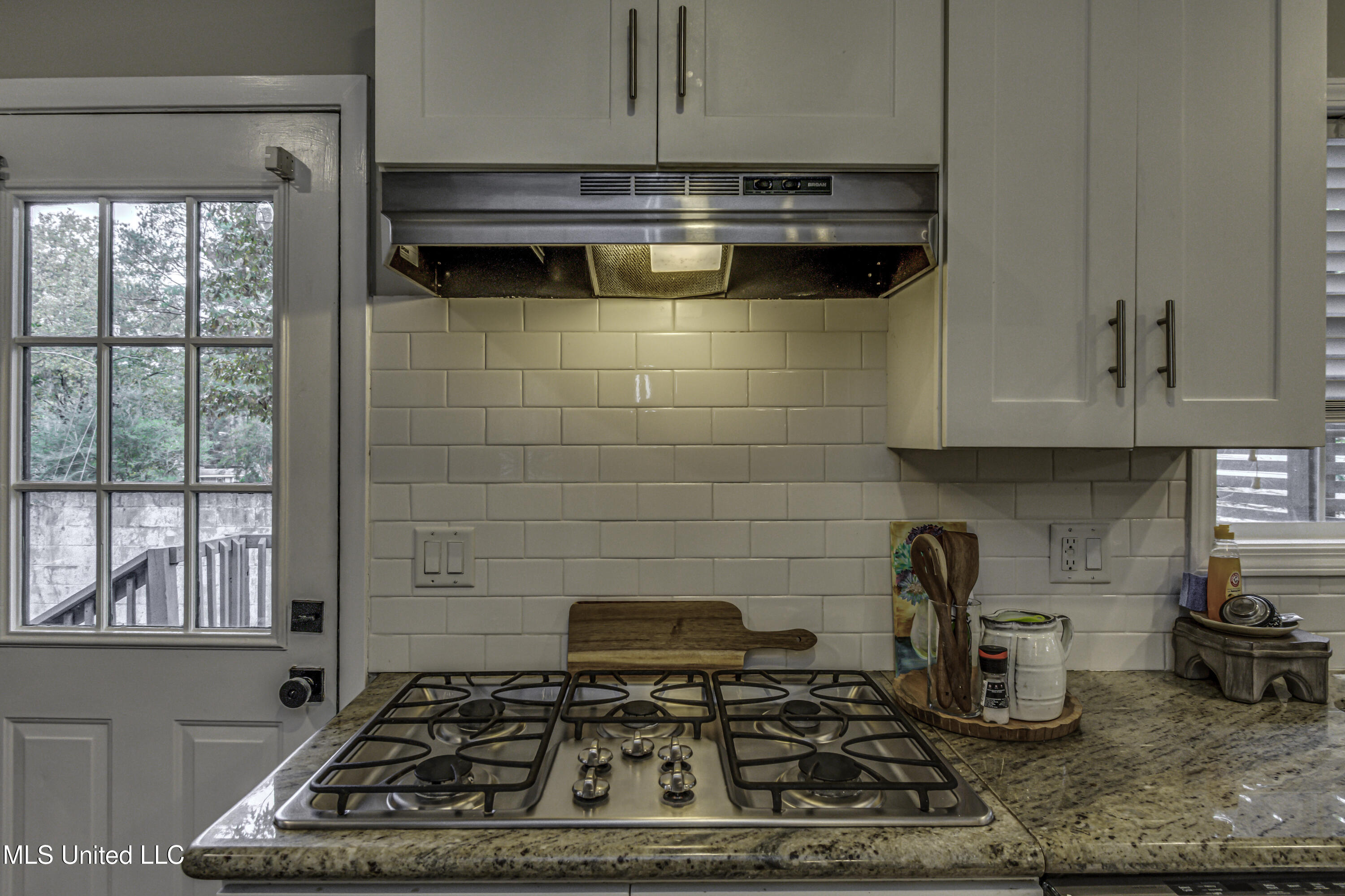 4407 Forest Park Drive Jackson, MS 39211 - Photo 21 of 60 4407 Forest Park Ave no color correction