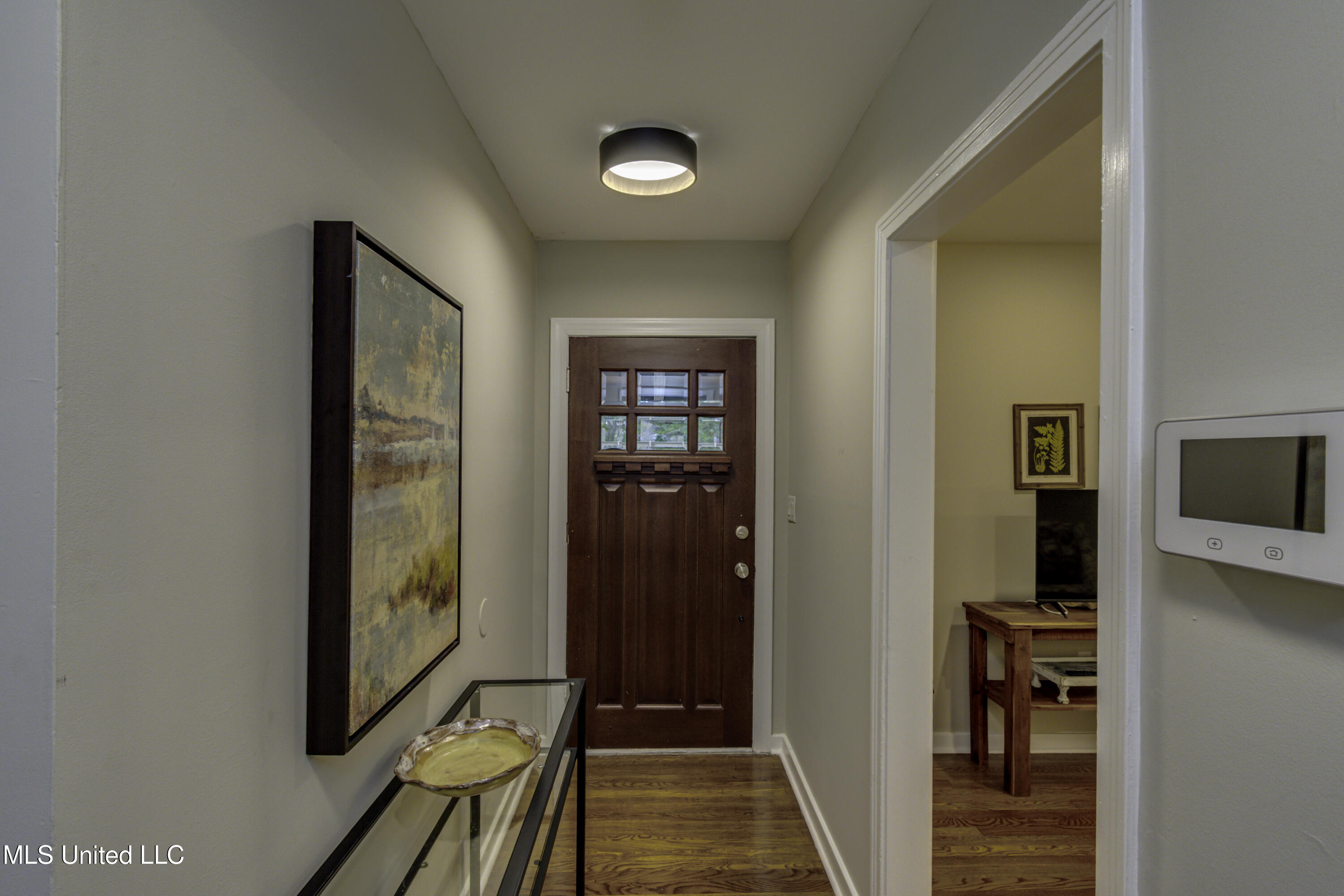 4407 Forest Park Drive Jackson, MS 39211 - Photo 3 of 60 4407 Forest Park Ave no color correction