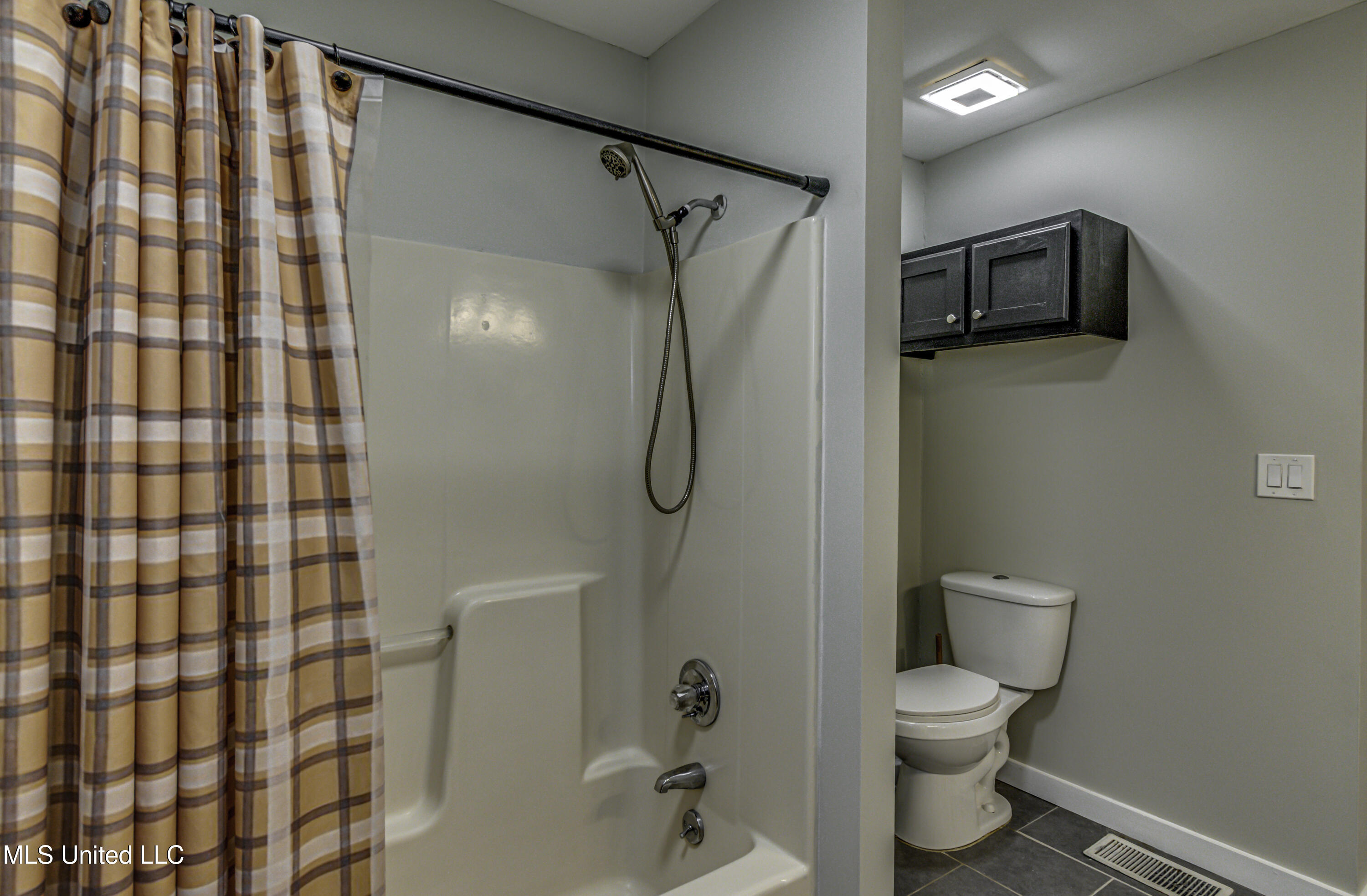 4407 Forest Park Drive Jackson, MS 39211 - Photo 35 of 60 4407 Forest Park Ave no color correction