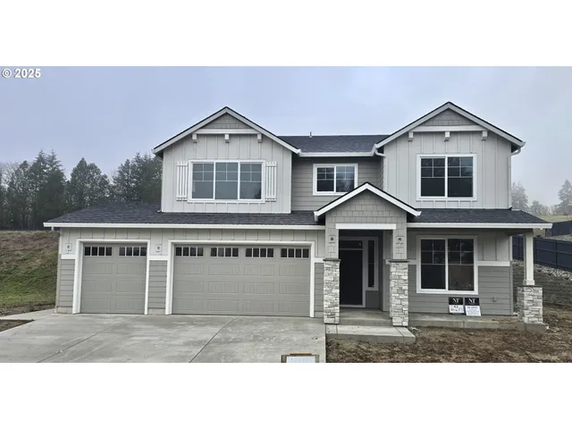 $829,900 | 403 West 19th Street, La Center, WA 98629