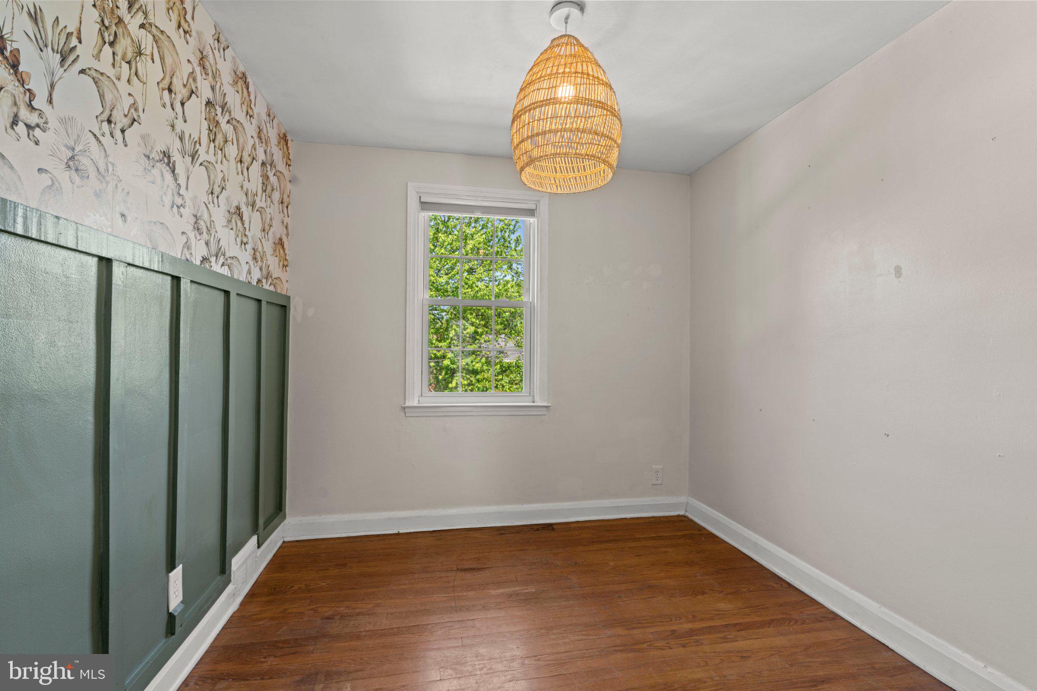 1855 Edgewood Road Towson, MD 21286 - Photo 16 of 29 Charming room with natural light.
