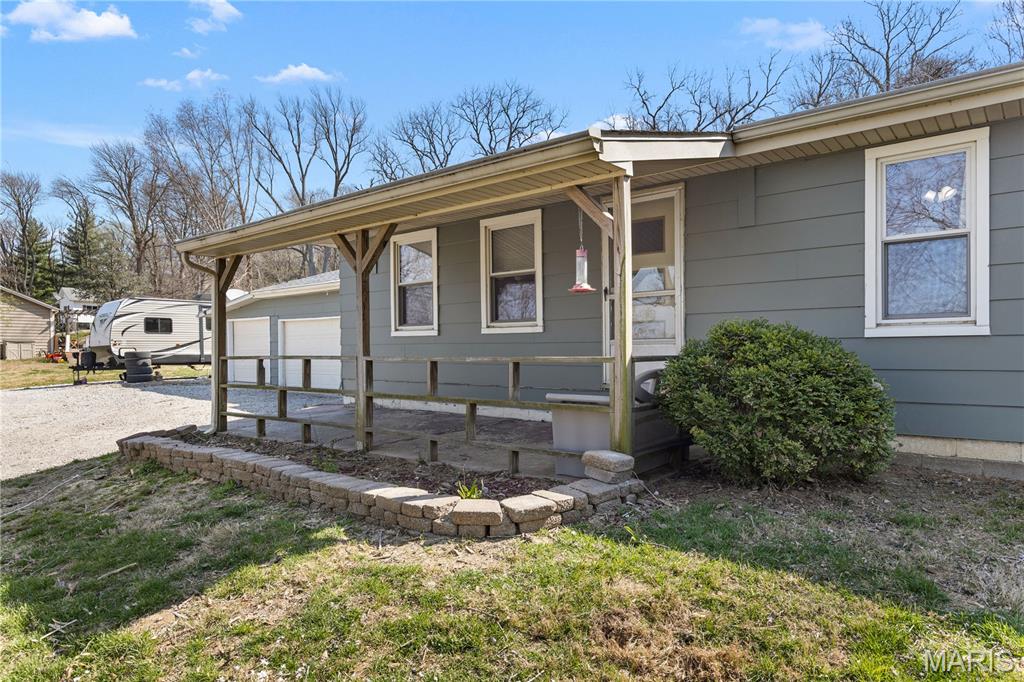 1752 North Bluff Road Collinsville, IL 62234 - Photo 3 of 41 Gallery Image 3