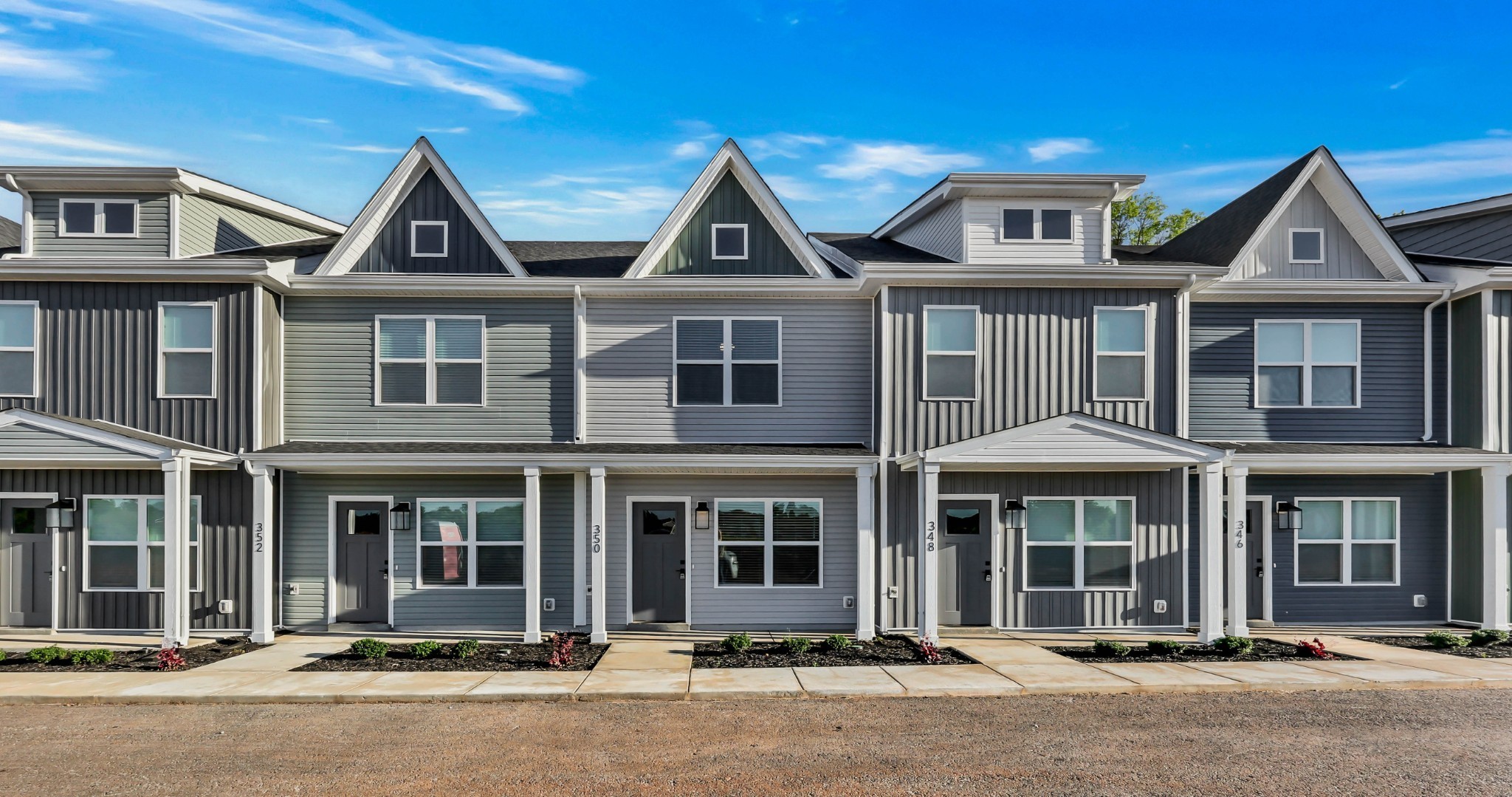 348 Front Rdg Circle Clarksville, TN 37042 - Photo 7 of 29 Gallery Image 7