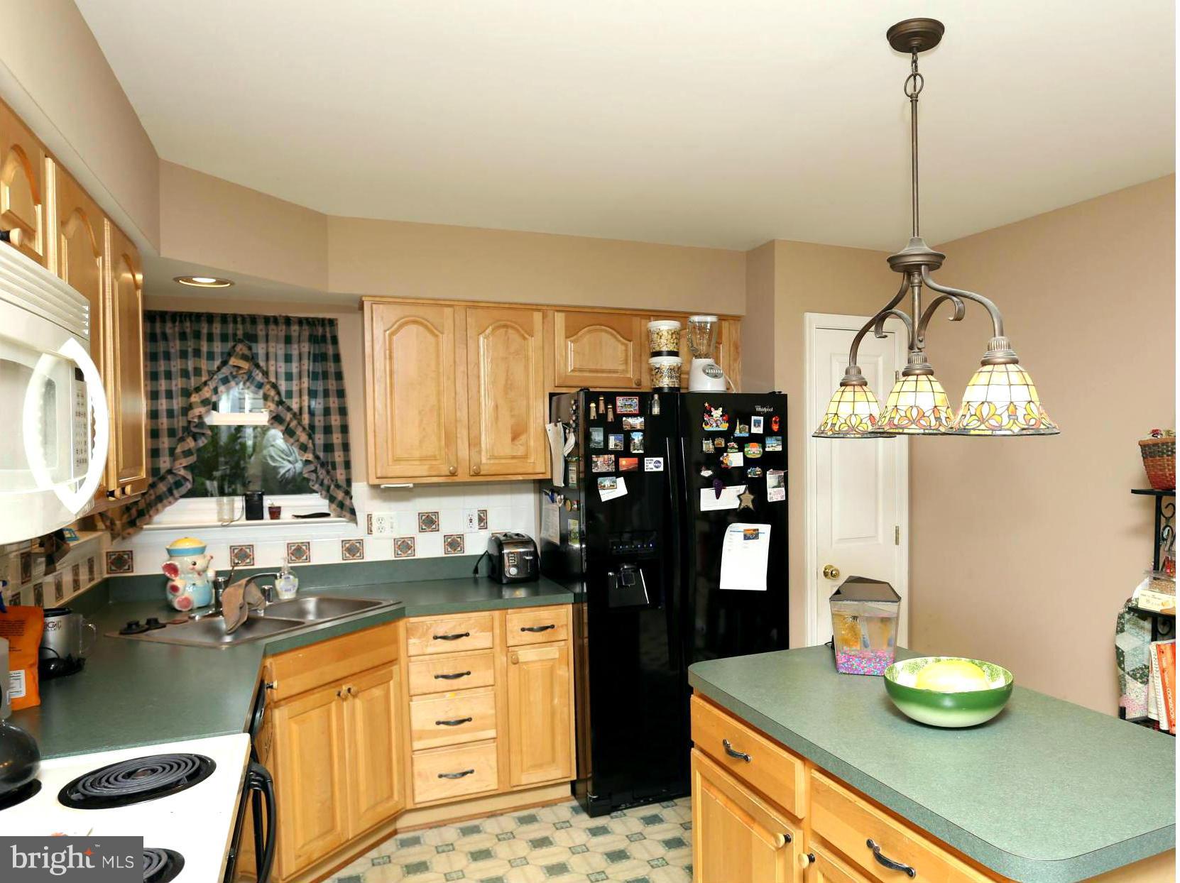 1918 Windys Run Road Catonsville, MD 21228 - Photo 3 of 29 Kitchen