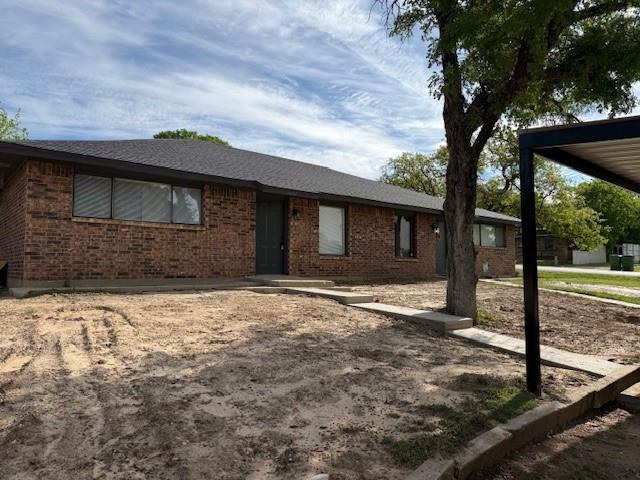 1401 Arvel Circle Azle, TX 76020 - Photo 25 of 26 a backyard of a house