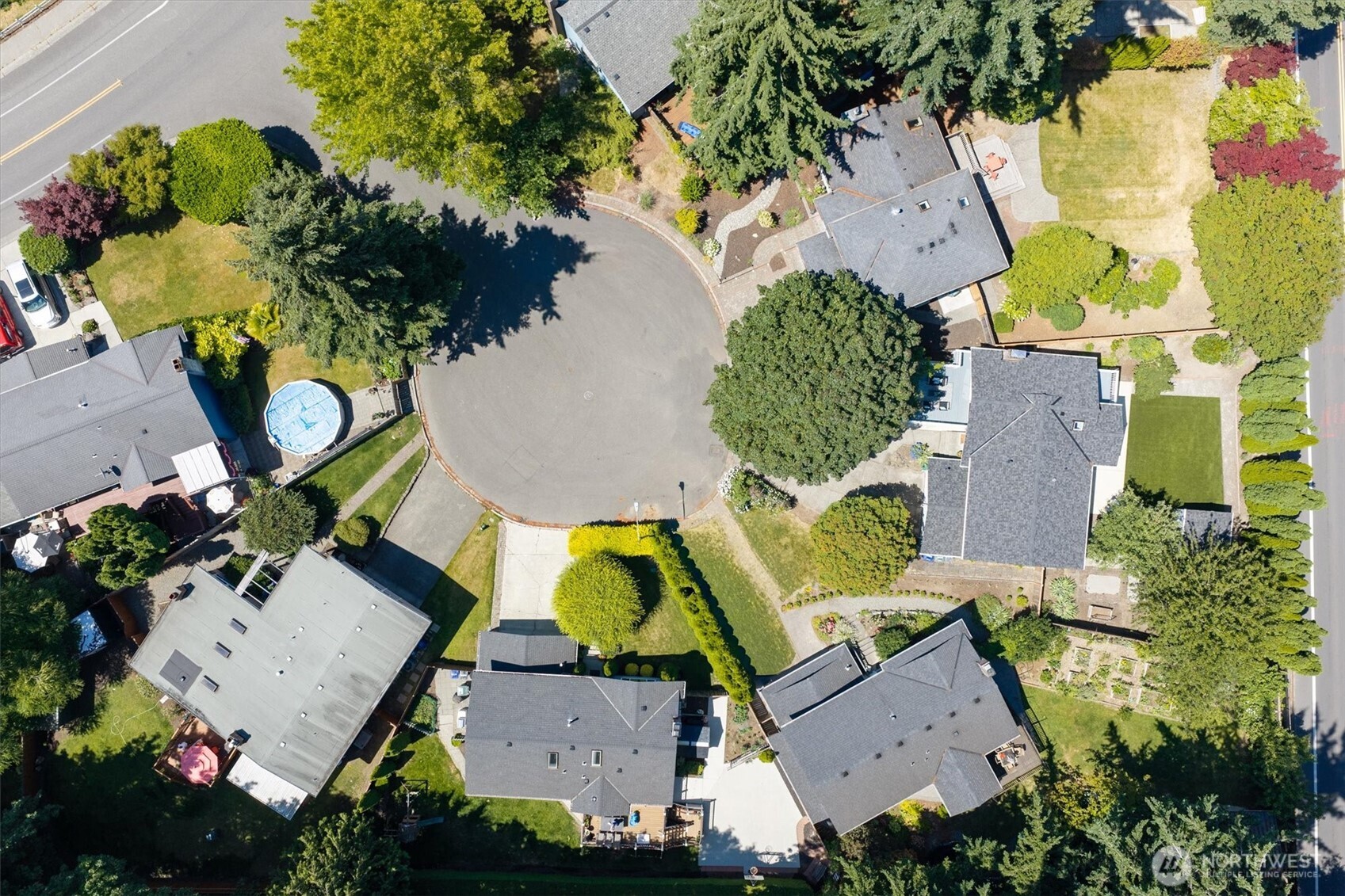 11918 Northeast 159th Street Bothell, WA 98011 - Photo 6 of 39