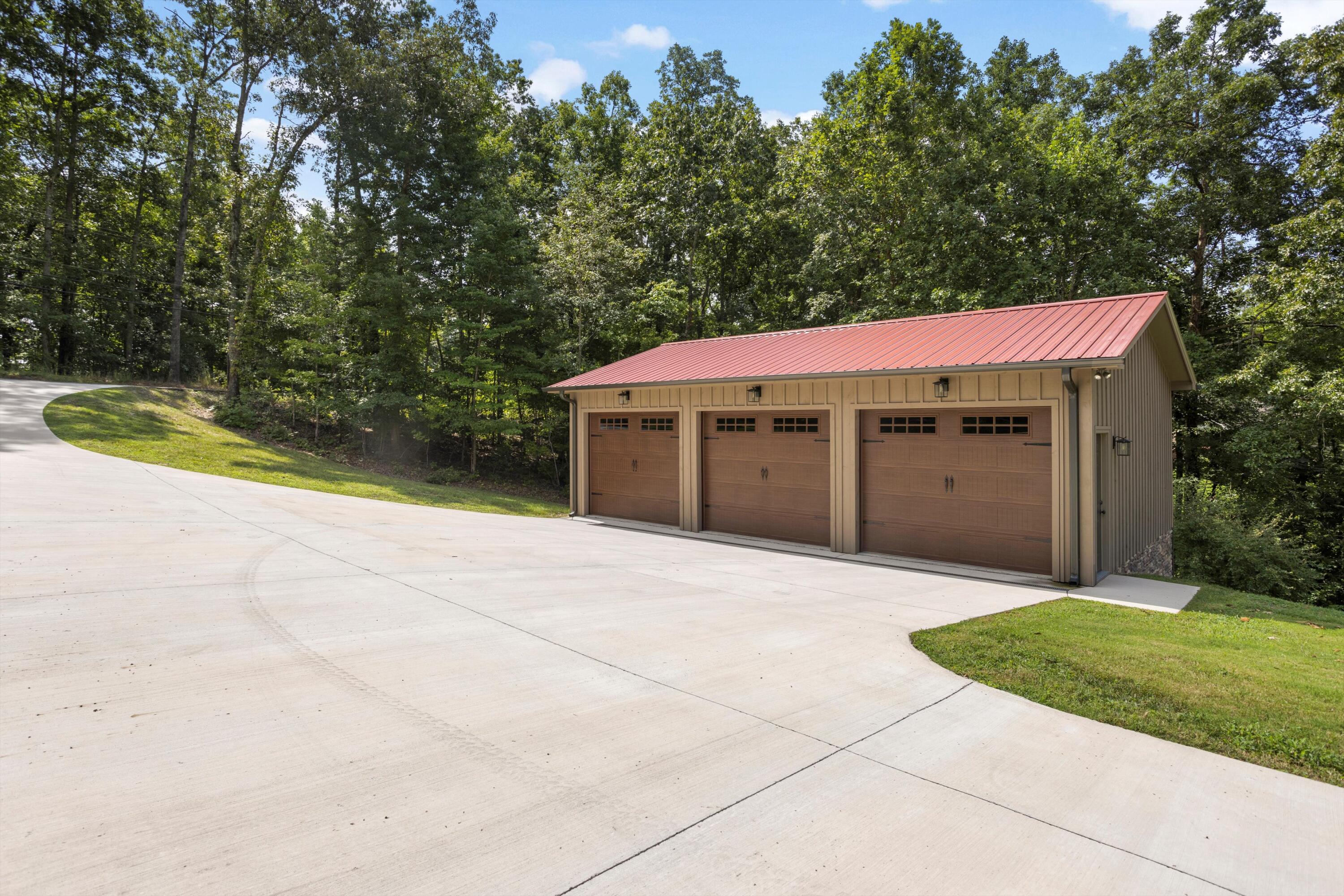 1735 Red Cloud Road Ten Mile, TN 37880 - Photo 32 of 37 04-2M6A8670