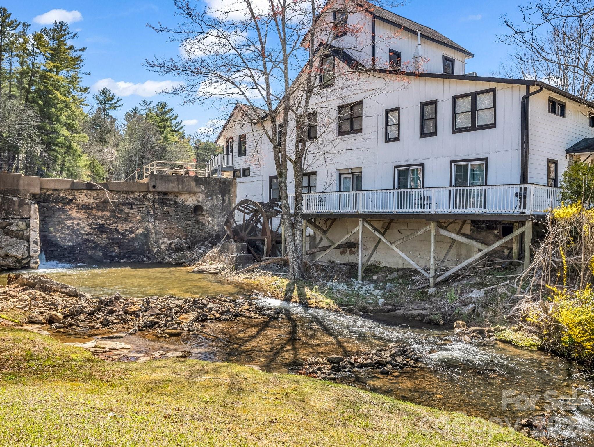 140 Old Mill Road, Unit 214 Flat Rock, NC 28731 - Photo 18 of 22