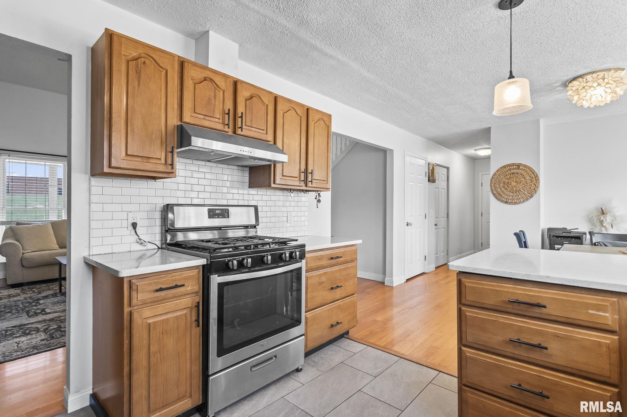 300 North Walnut Street Rochester, IL 62563 - Photo 11 of 31