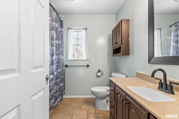 $329,900 | 300 North Walnut Street, Rochester, IL 62563