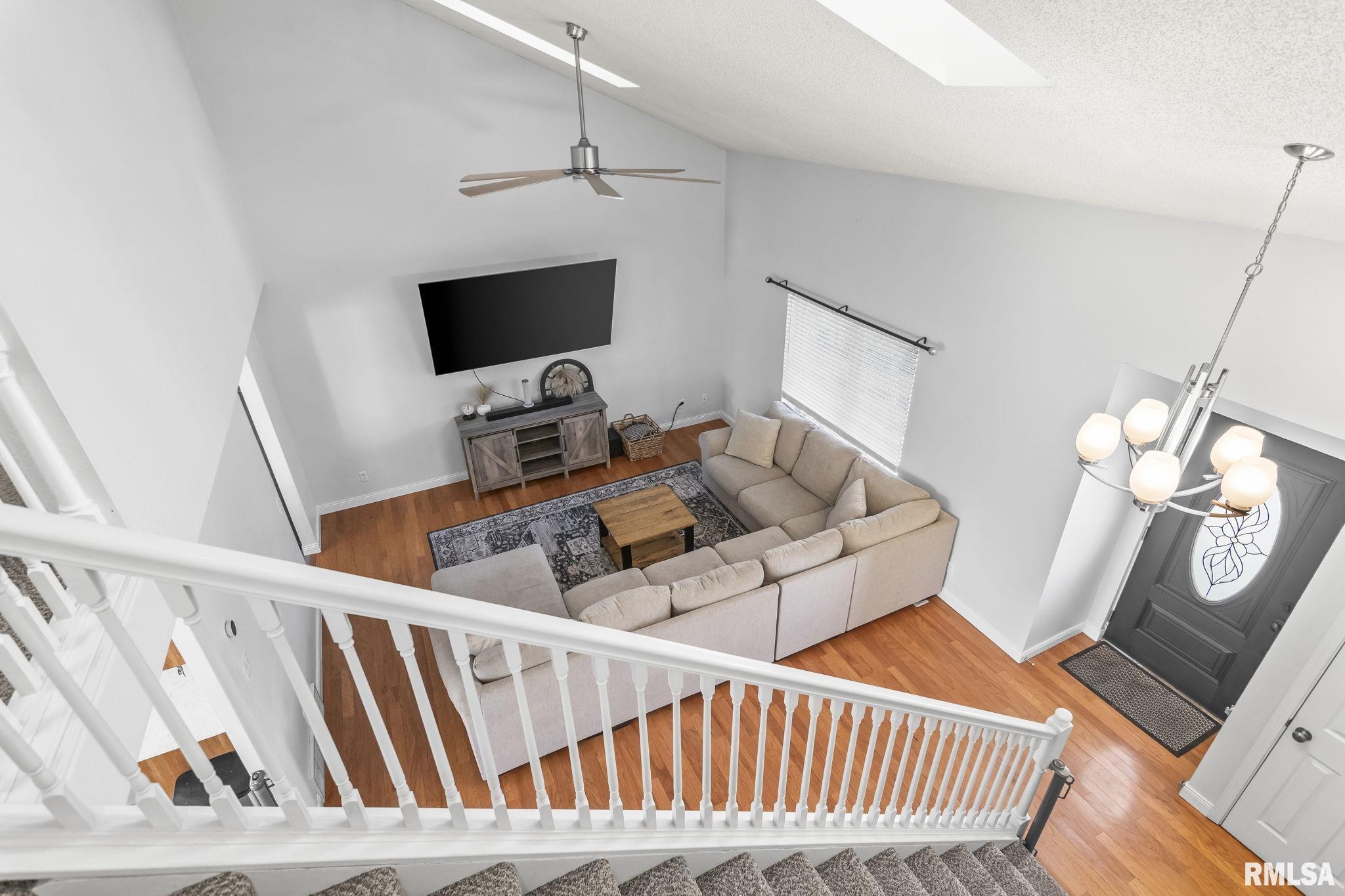 300 North Walnut Street Rochester, IL 62563 - Photo 3 of 31