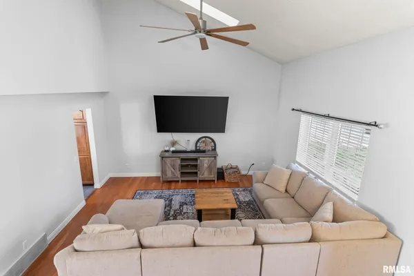 $329,900 | 300 North Walnut Street, Rochester, IL 62563