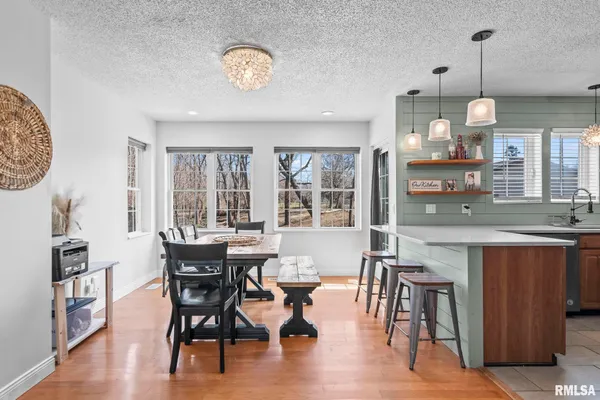 $329,900 | 300 North Walnut Street, Rochester, IL 62563