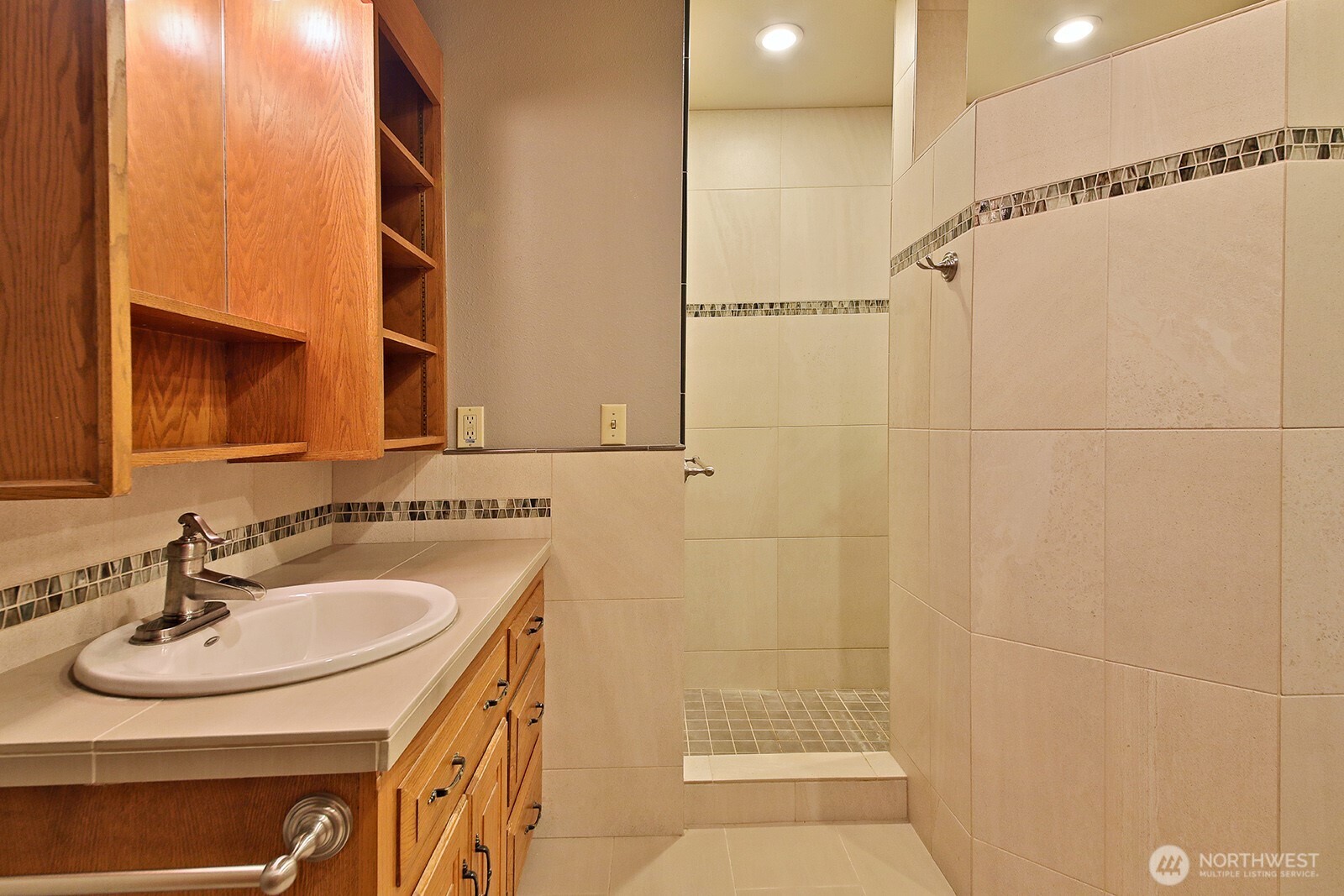 8267 South Franklin Road Clinton, WA 98236 - Photo 22 of 40