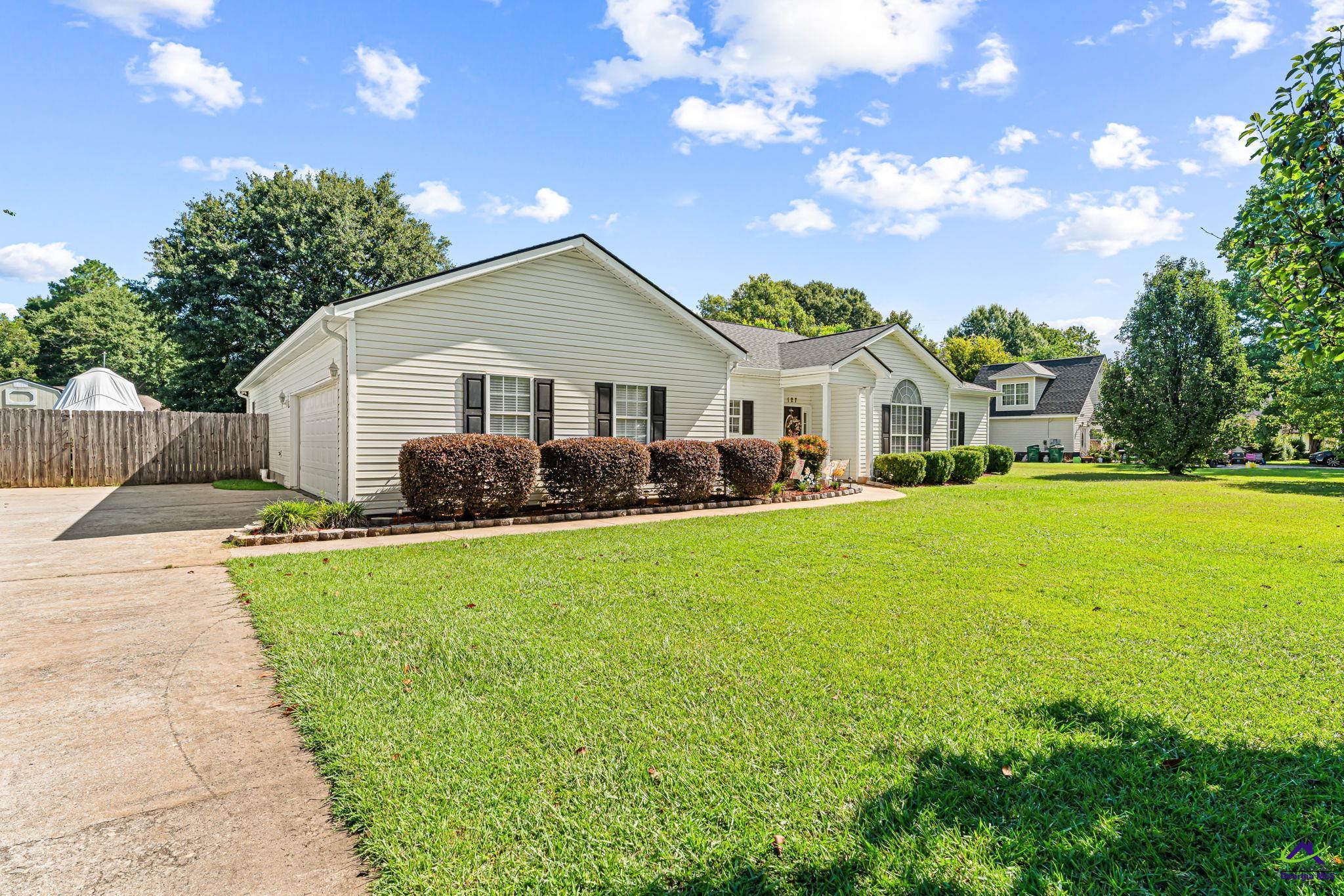 127 Feagin Mill Road Warner Robins, GA 31088 - Photo 2 of 39 Gallery Image 2