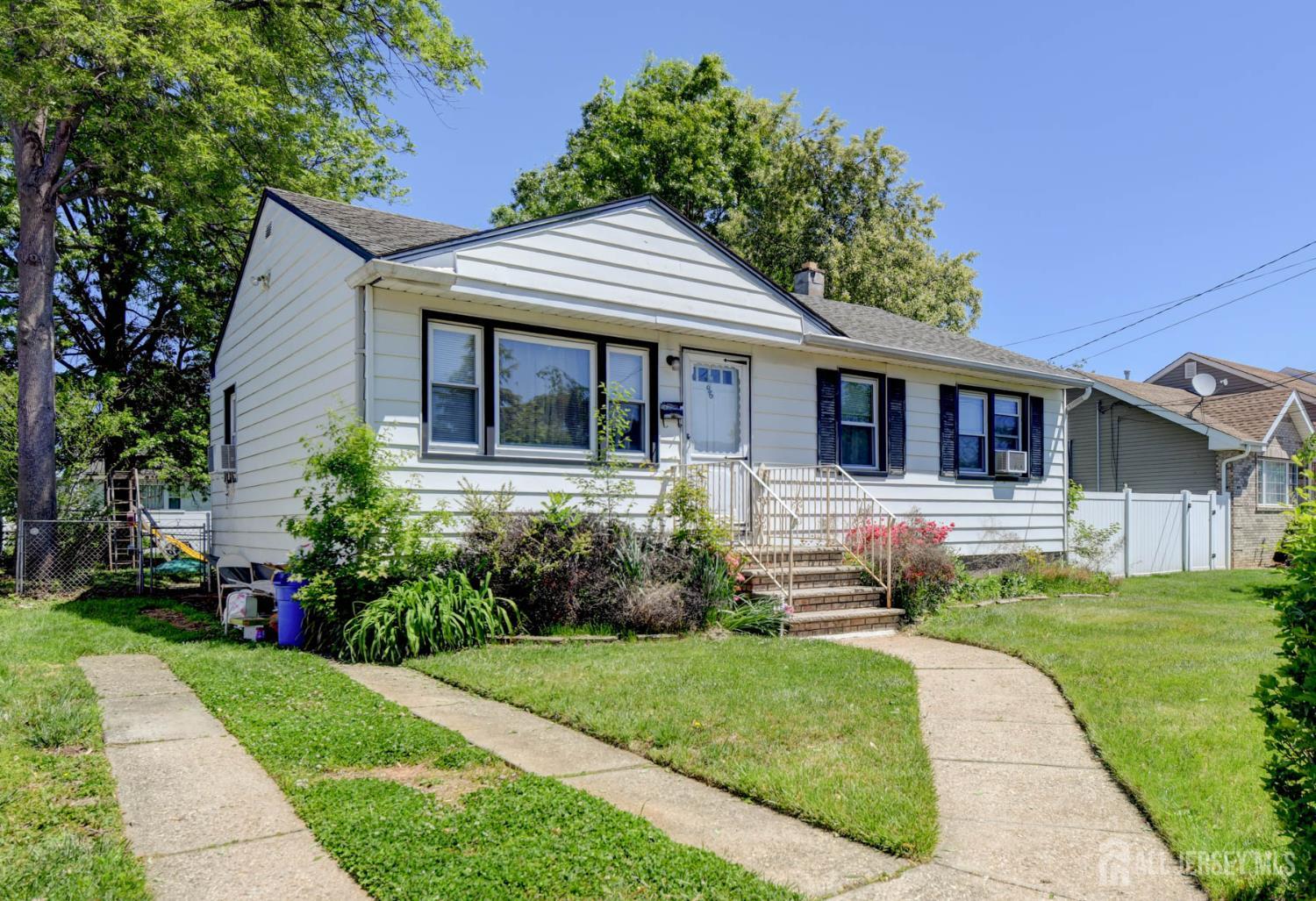 96 Willow Street Carteret, NJ 07008 - Photo 2 of 7