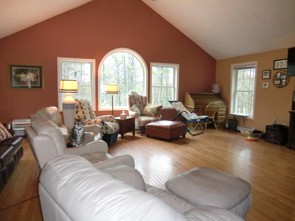 1211 Montalona Road Dunbarton, NH 03046 - Photo 18 of 32 Gallery Image 18