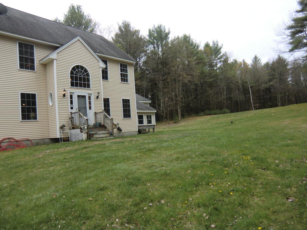 1211 Montalona Road Dunbarton, NH 03046 - Photo 3 of 32 Gallery Image 3