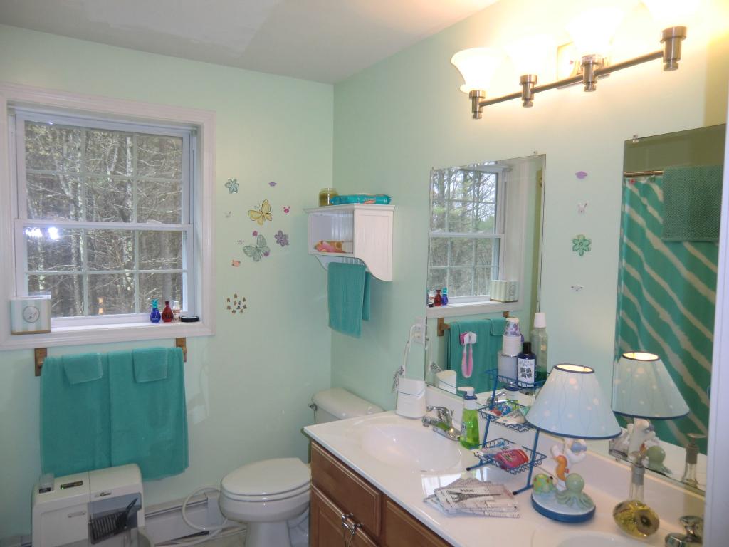 1211 Montalona Road Dunbarton, NH 03046 - Photo 25 of 32 Gallery Image 25