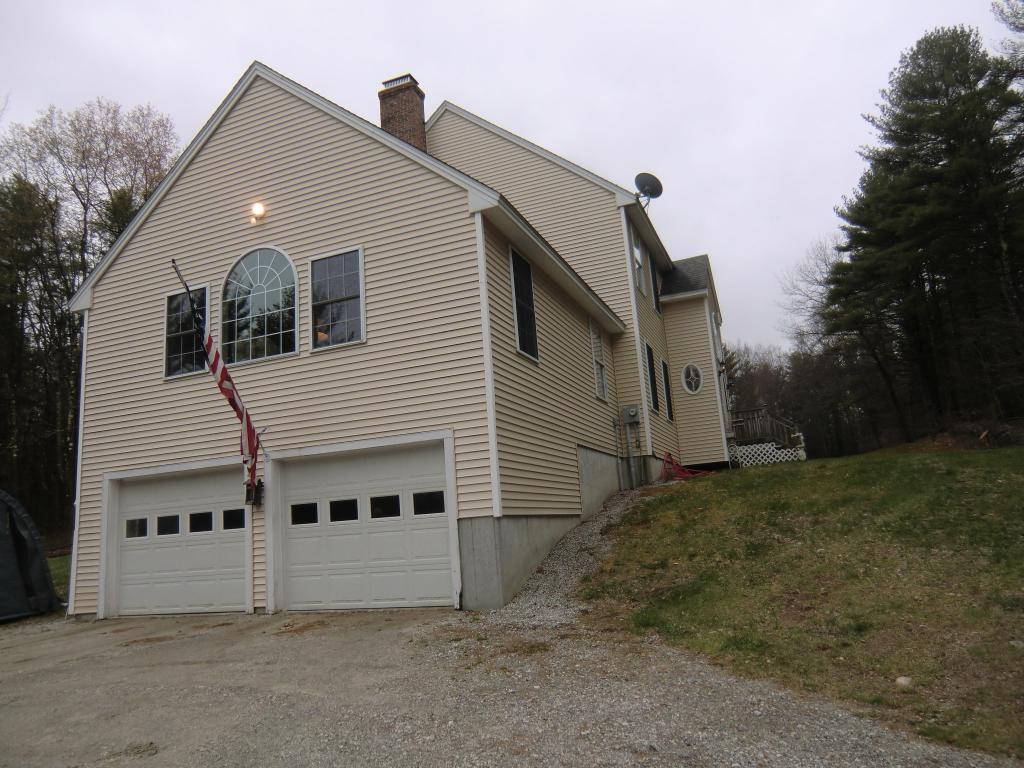 1211 Montalona Road Dunbarton, NH 03046 - Photo 4 of 32 Gallery Image 4