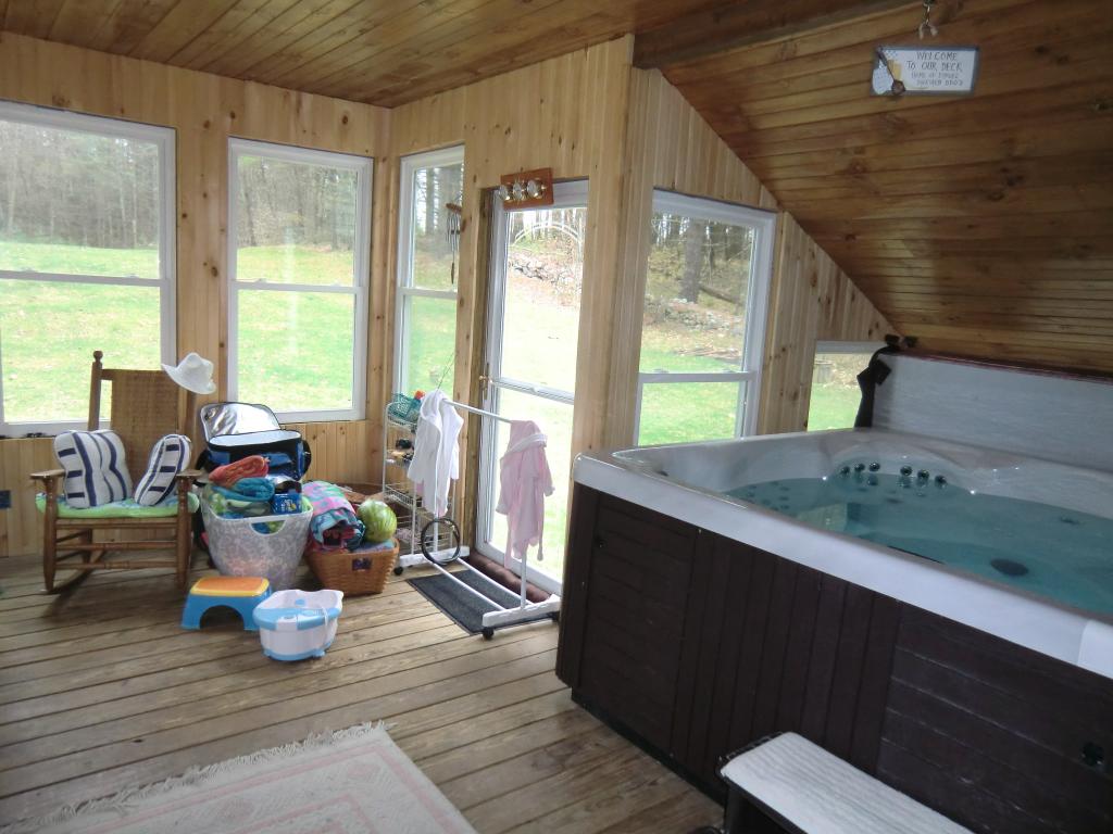 1211 Montalona Road Dunbarton, NH 03046 - Photo 9 of 32 Gallery Image 9