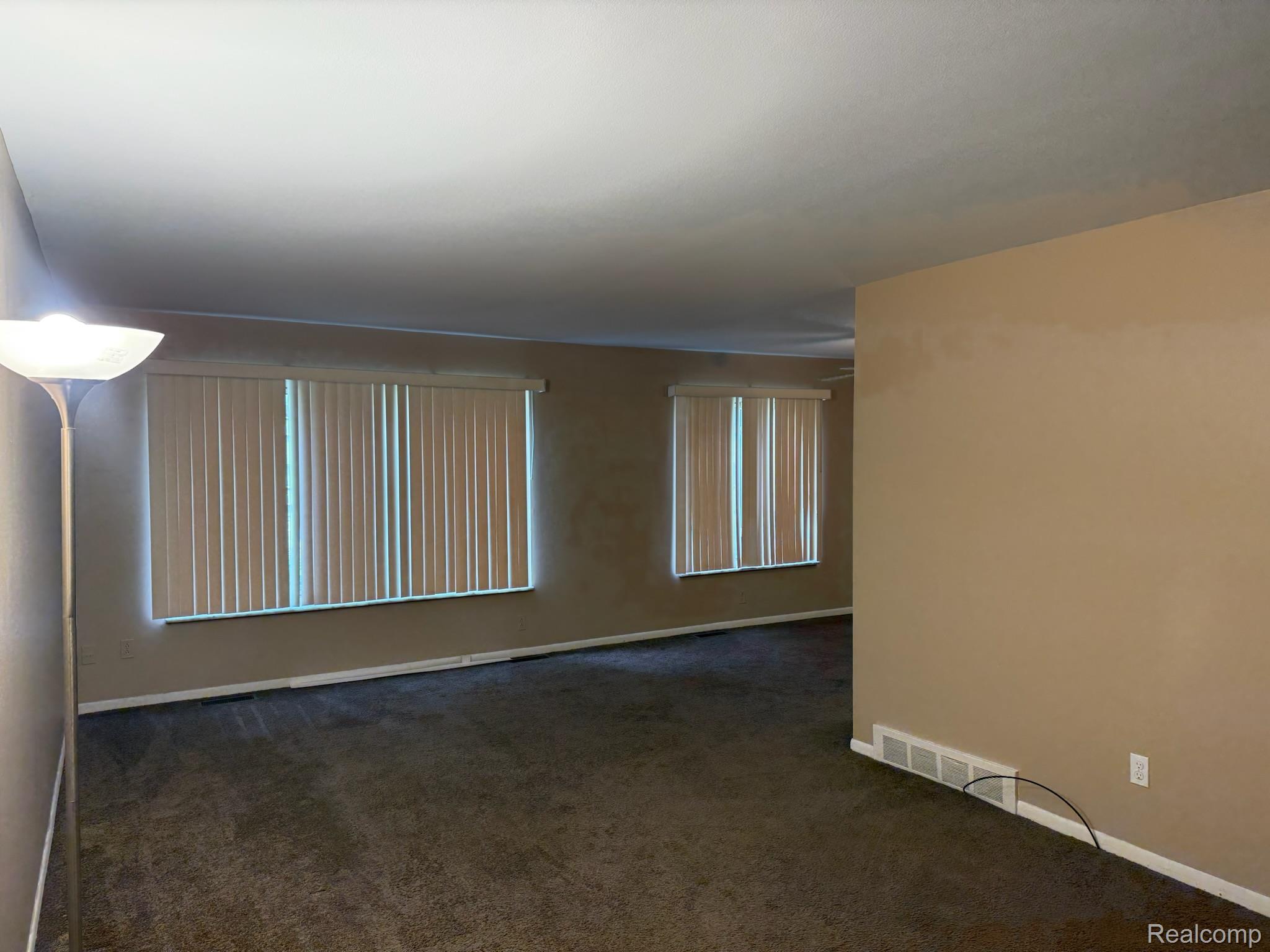 982 North Adams Road, Unit 4 Birmingham, MI 48009 - Photo 5 of 22