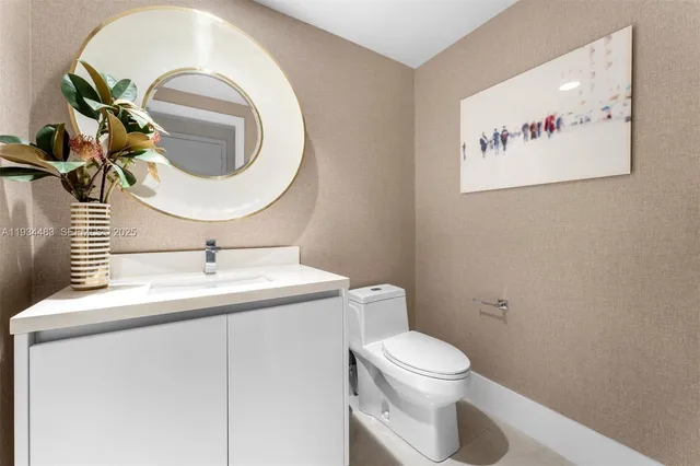 $40,000 | 1 Collins Avenue, Unit 308, Miami Beach, FL 33139