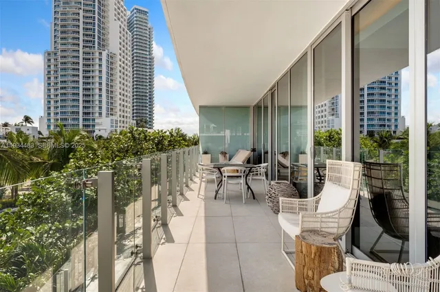 $40,000 | 1 Collins Avenue, Unit 308, Miami Beach, FL 33139