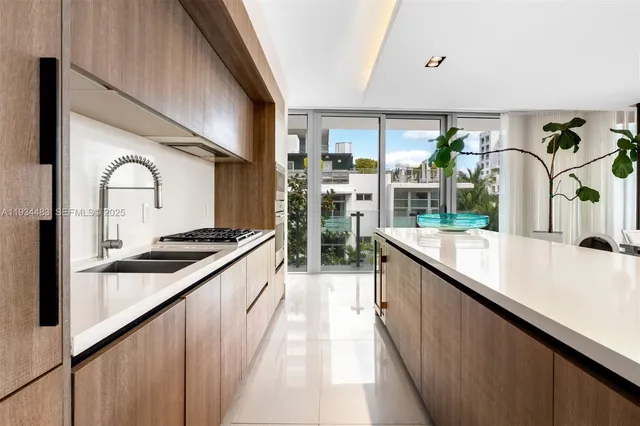 $40,000 | 1 Collins Avenue, Unit 308, Miami Beach, FL 33139