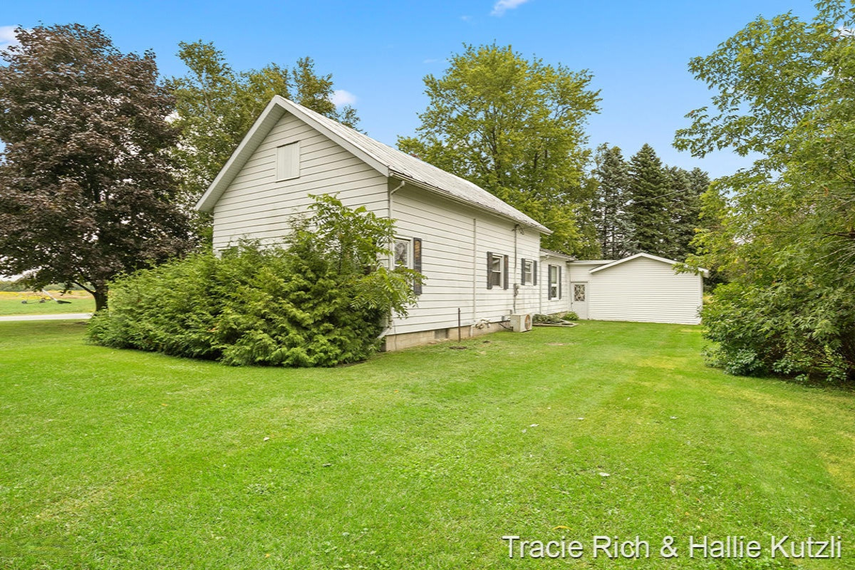 12997 West Stanton Road Trufant, MI 49347 - Photo 25 of 45 IMG_1024