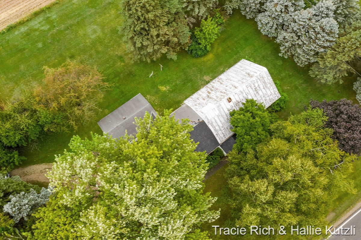 12997 West Stanton Road Trufant, MI 49347 - Photo 34 of 45 IMG_1030