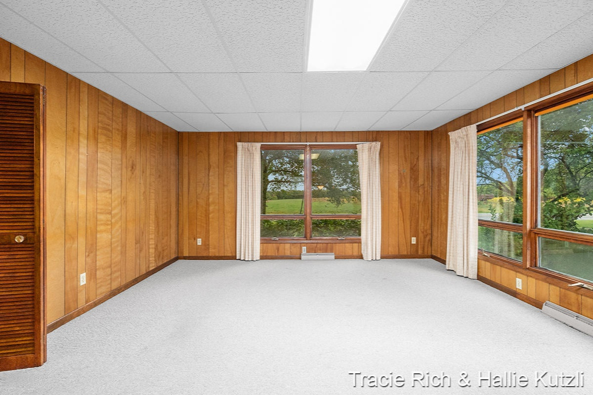 12997 West Stanton Road Trufant, MI 49347 - Photo 4 of 45 IMG_1003