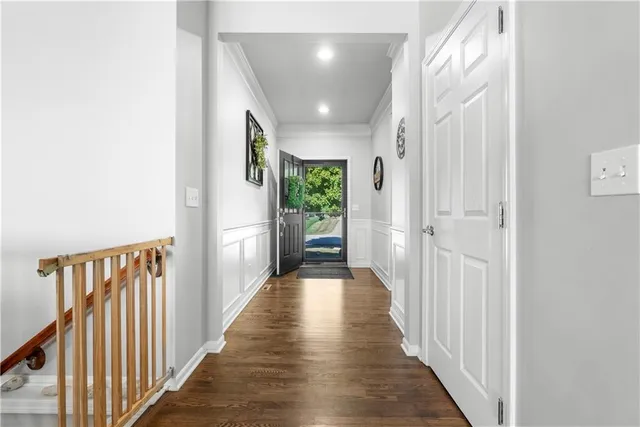 $484,900 | 1021 Southwest Cheshire Drive, Lee's Summit, MO 64083