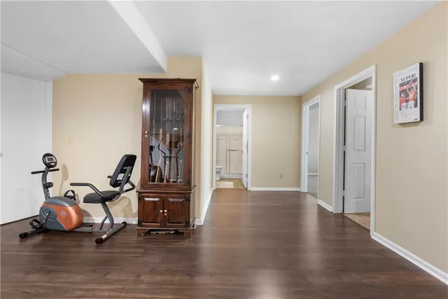 $484,900 | 1021 Southwest Cheshire Drive, Lee's Summit, MO 64083