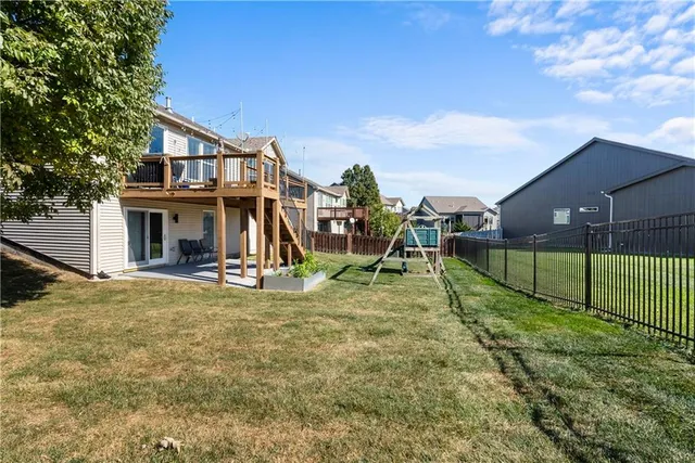 $484,900 | 1021 Southwest Cheshire Drive, Lee's Summit, MO 64083