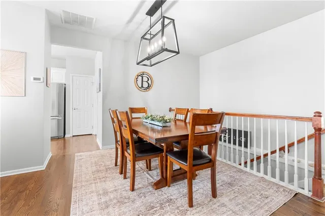 $484,900 | 1021 Southwest Cheshire Drive, Lee's Summit, MO 64083