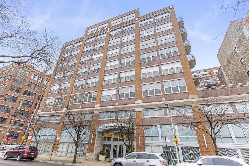 933 West Van Buren Street, Unit 910 Chicago, IL 60607 - Photo 1 of 1