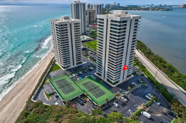 $925,000 | 5550 North Ocean Drive, Unit 5C, Singer Island, FL 33404