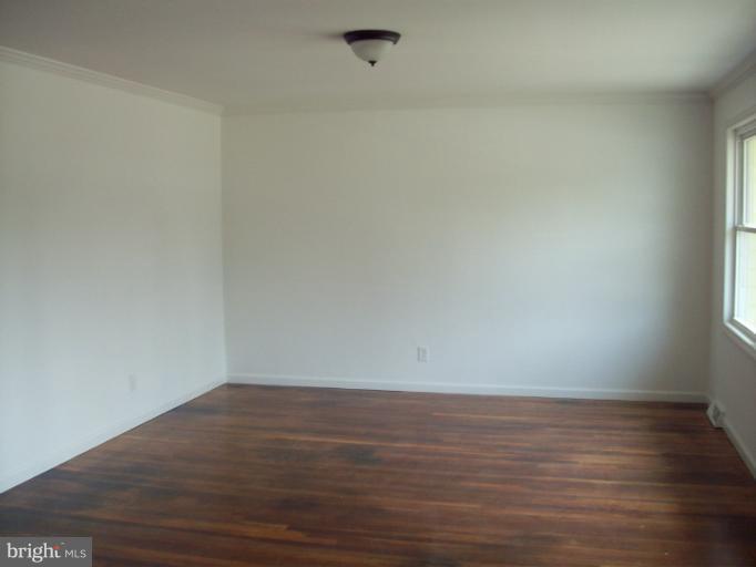 623 Andrews Road Aberdeen, MD 21001 - Photo 13 of 20 Living Room
