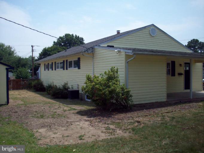 623 Andrews Road Aberdeen, MD 21001 - Photo 4 of 20 Exterior (Rear) 2