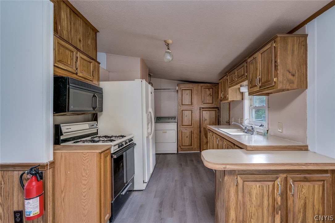 12755 State Rte 3 Sackets Harbor, NY 13685 - Photo 12 of 36 Gallery Image 12