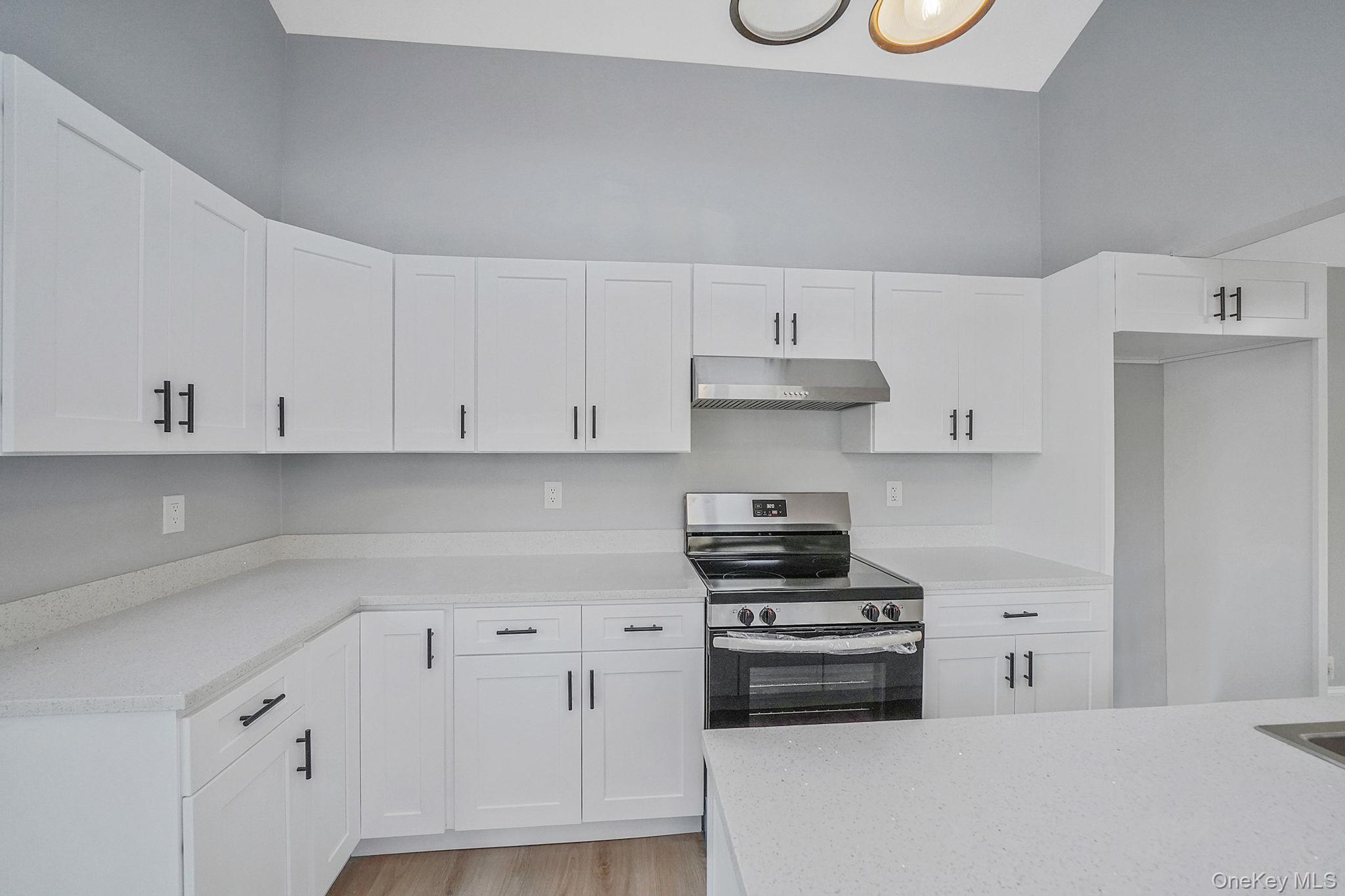 139 Madison Street Mastic, NY 11950 - Photo 11 of 38