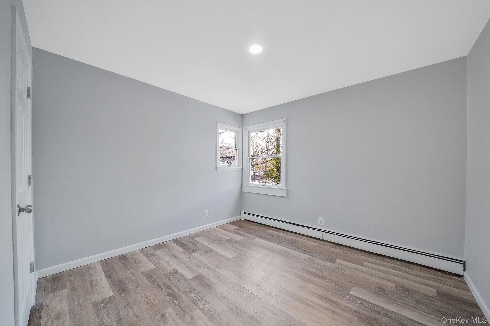 139 Madison Street Mastic, NY 11950 - Photo 15 of 38