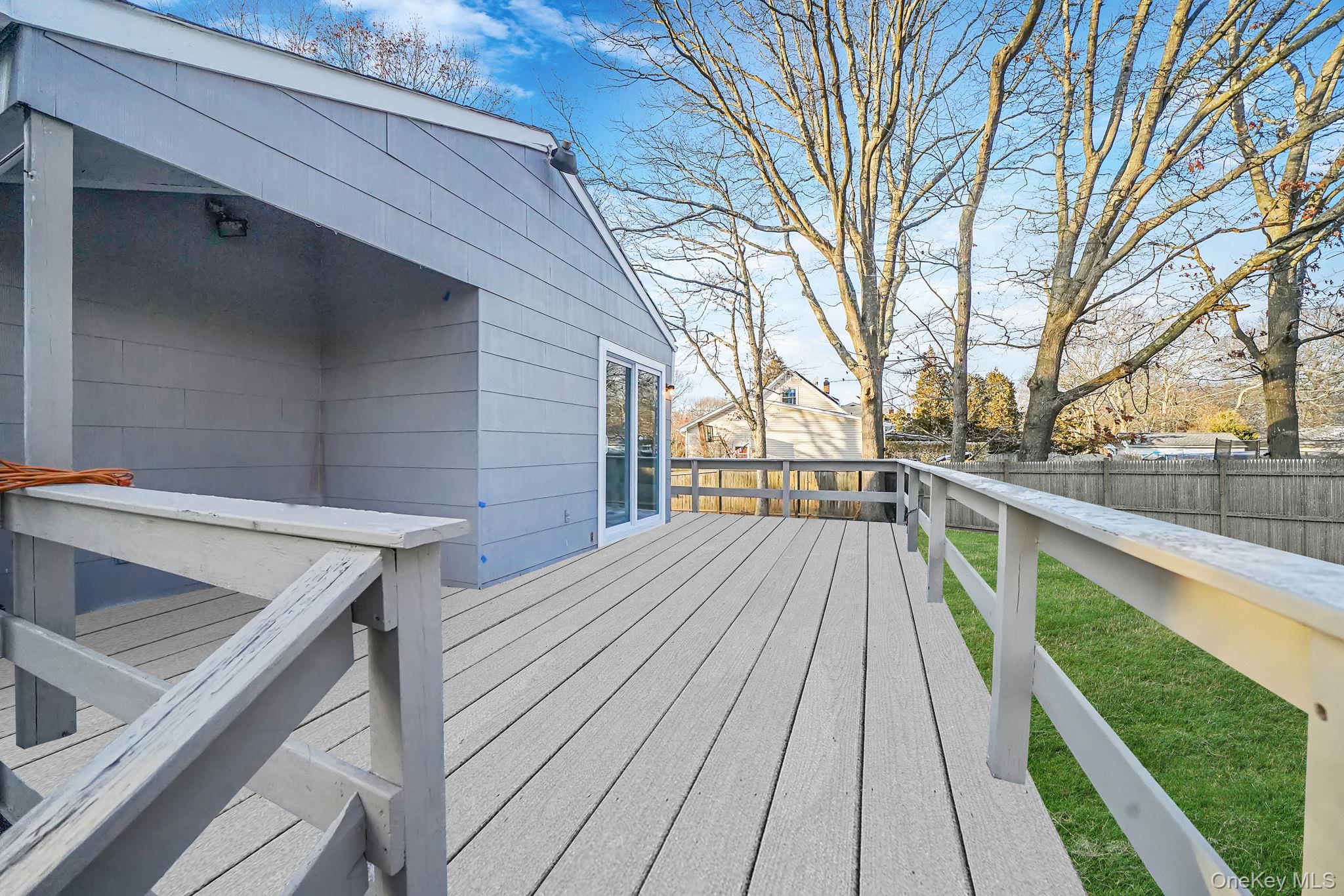 139 Madison Street Mastic, NY 11950 - Photo 28 of 38