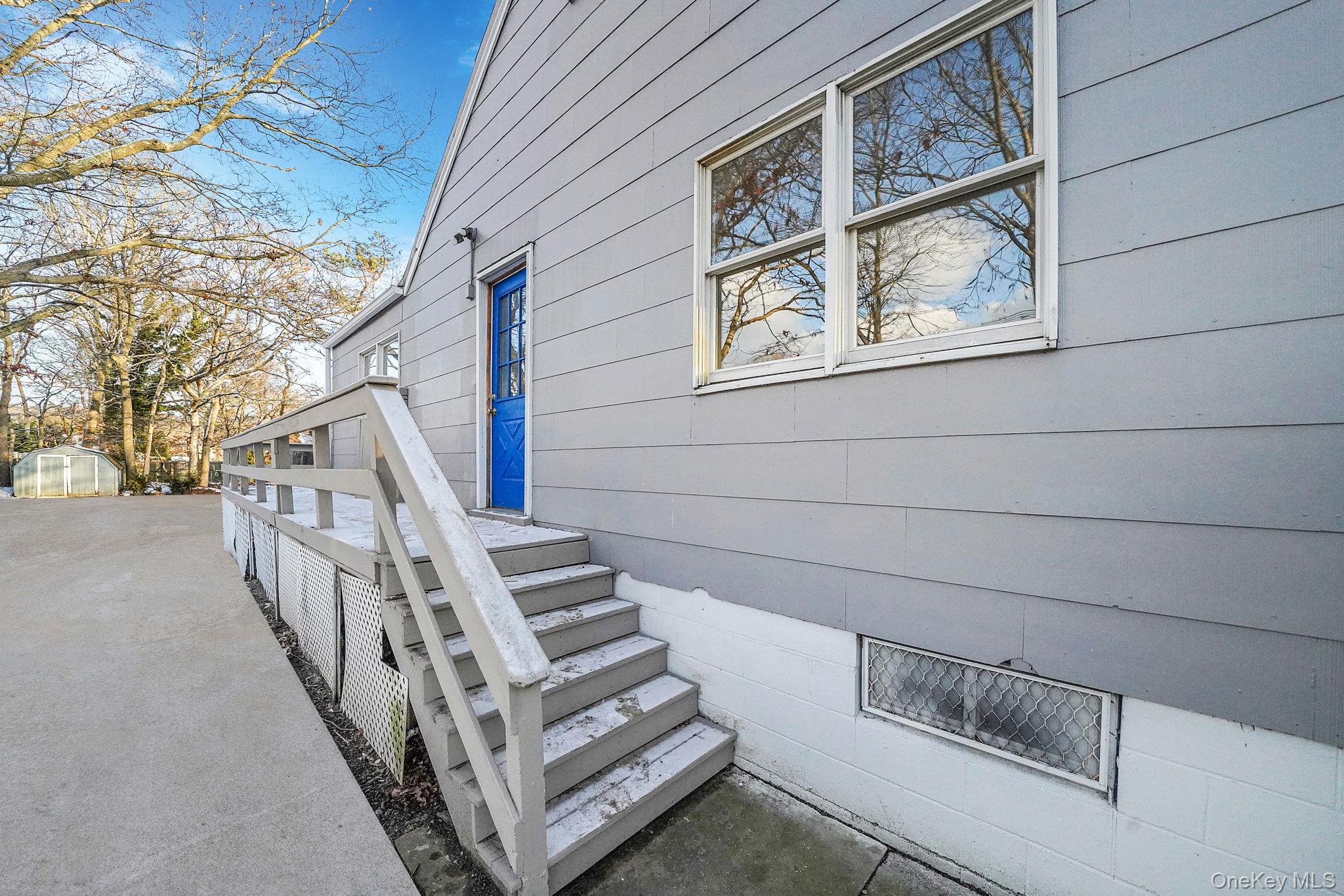 139 Madison Street Mastic, NY 11950 - Photo 30 of 38