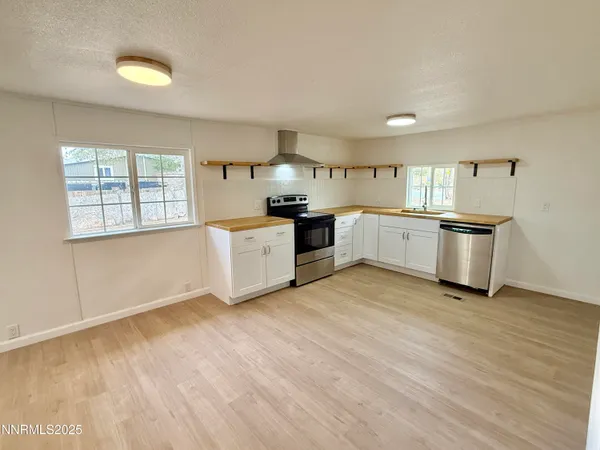 $309,900 | 3855 Sandpiper Drive, Reno, NV 89508