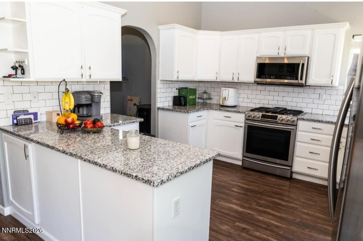 660 Castle Way Winnemucca, NV 89445 - Photo 5 of 17 8bb7c065-90c6-42e7-aaaa-559902c46292