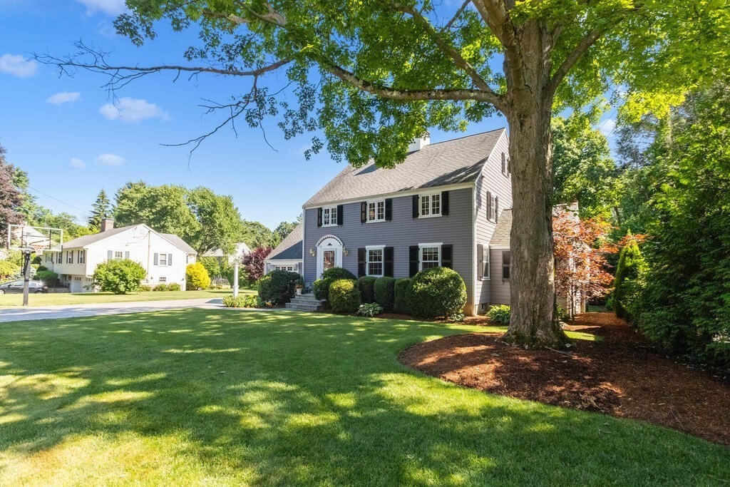 41 Jefferson Road Winchester, MA 01890 - Photo 2 of 31
