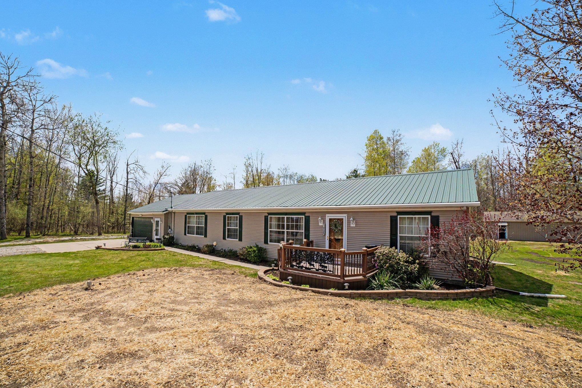 2510 Martin Road Beaverton, MI 48612 - Photo 29 of 33