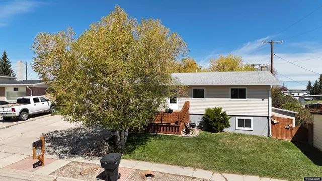 $280,000 | 715 Emerald Street, Kemmerer, WY 83101